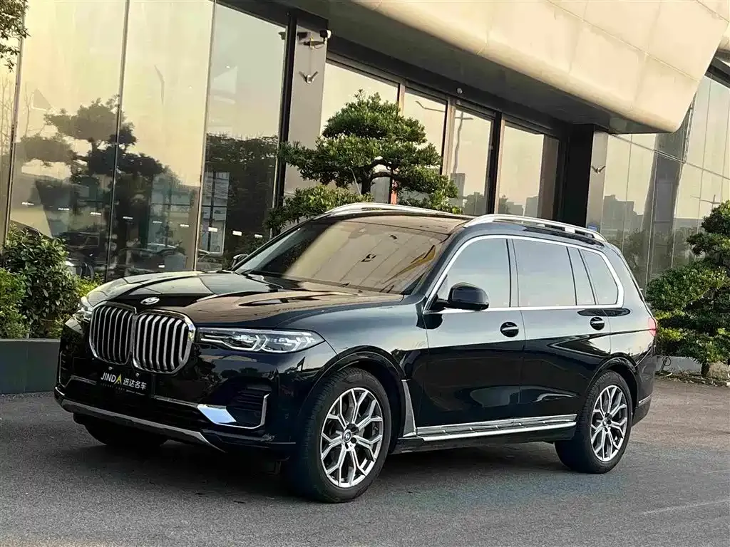 BMW X7 — фото 1