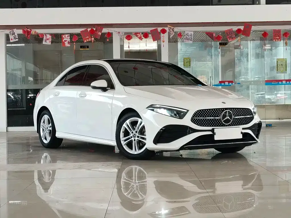 Mercedes-Benz A-Class — фото 8