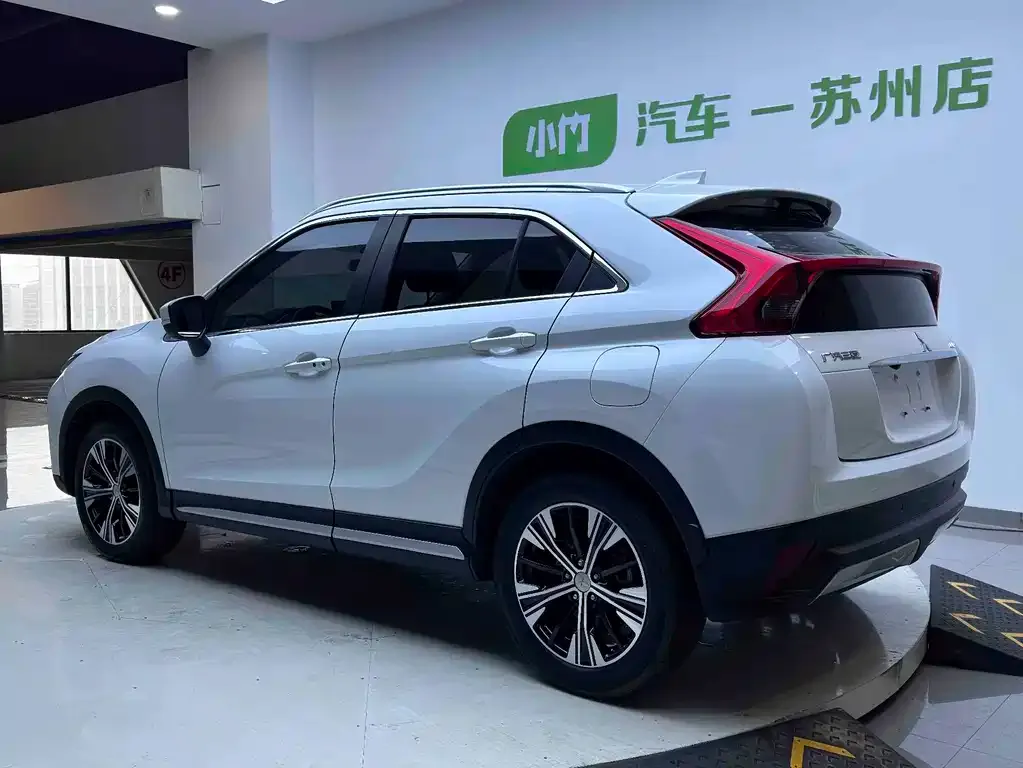 Mitsubishi Eclipse Cross — фото 5