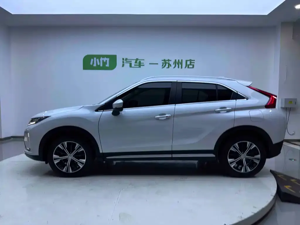 Mitsubishi Eclipse Cross — фото 4
