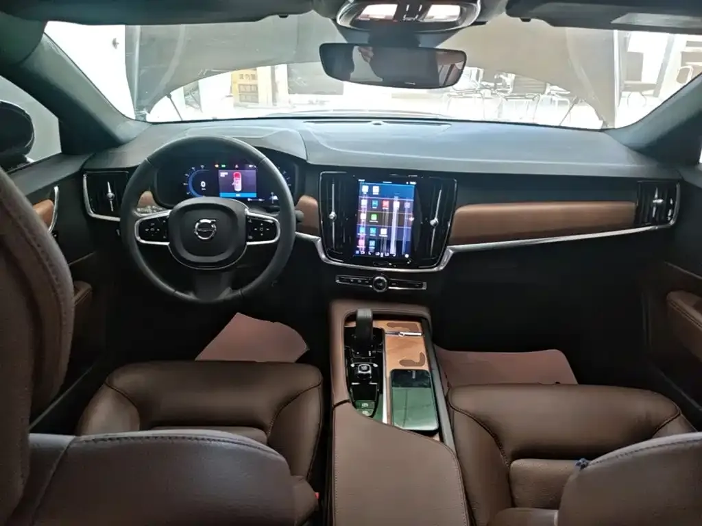 Volvo S90 — фото 3