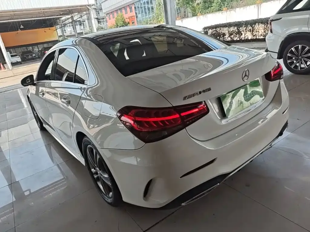 Mercedes-Benz A-Class — фото 10