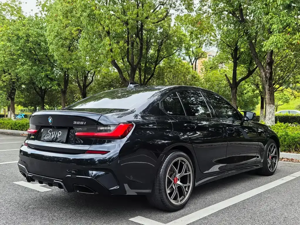 BMW 3 Series — фото 10