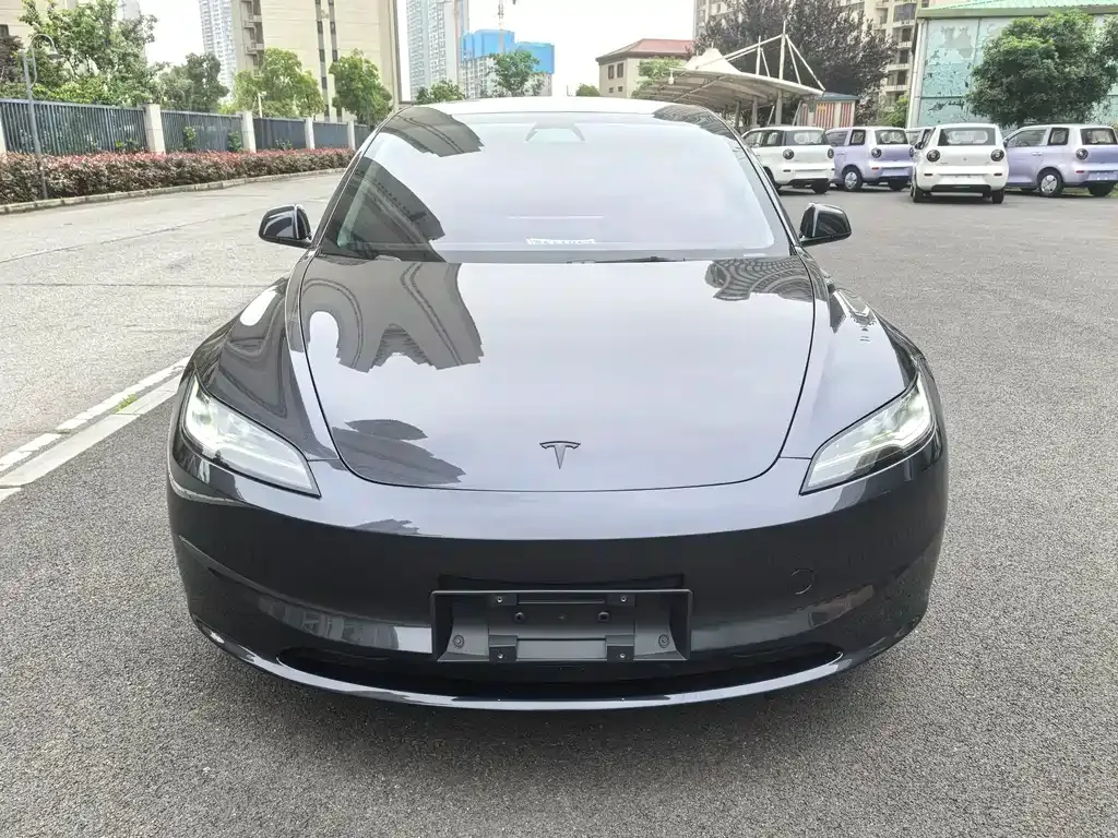 Tesla Model 3 — фото 5