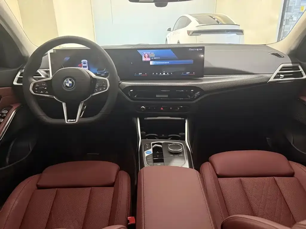 BMW i3 — фото 9