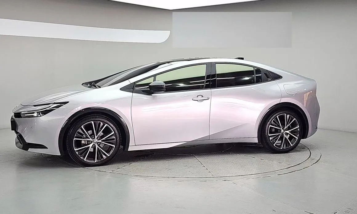 Toyota Prius — фото 4
