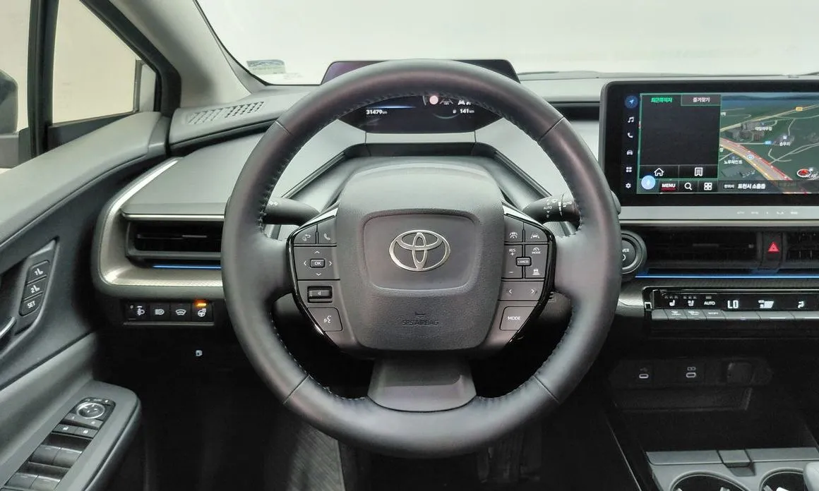 Toyota Prius — фото 8