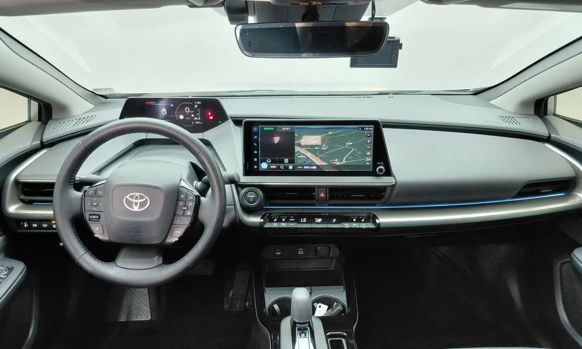 Toyota Prius — фото 6