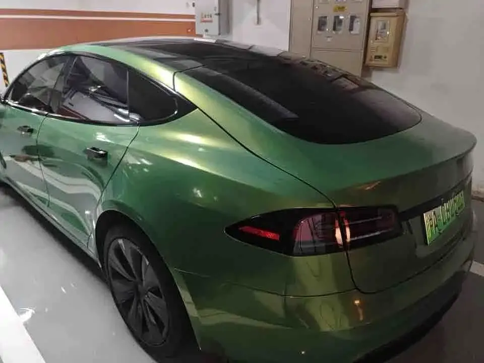 Tesla Model S — фото 7