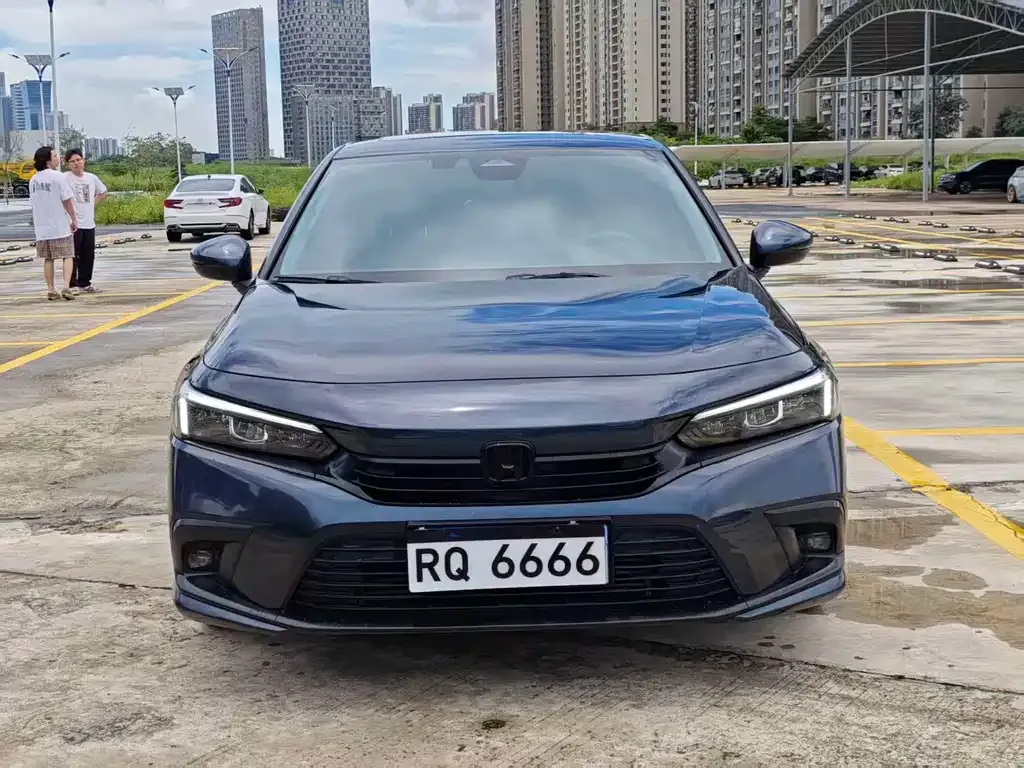 Honda Civic — фото 1