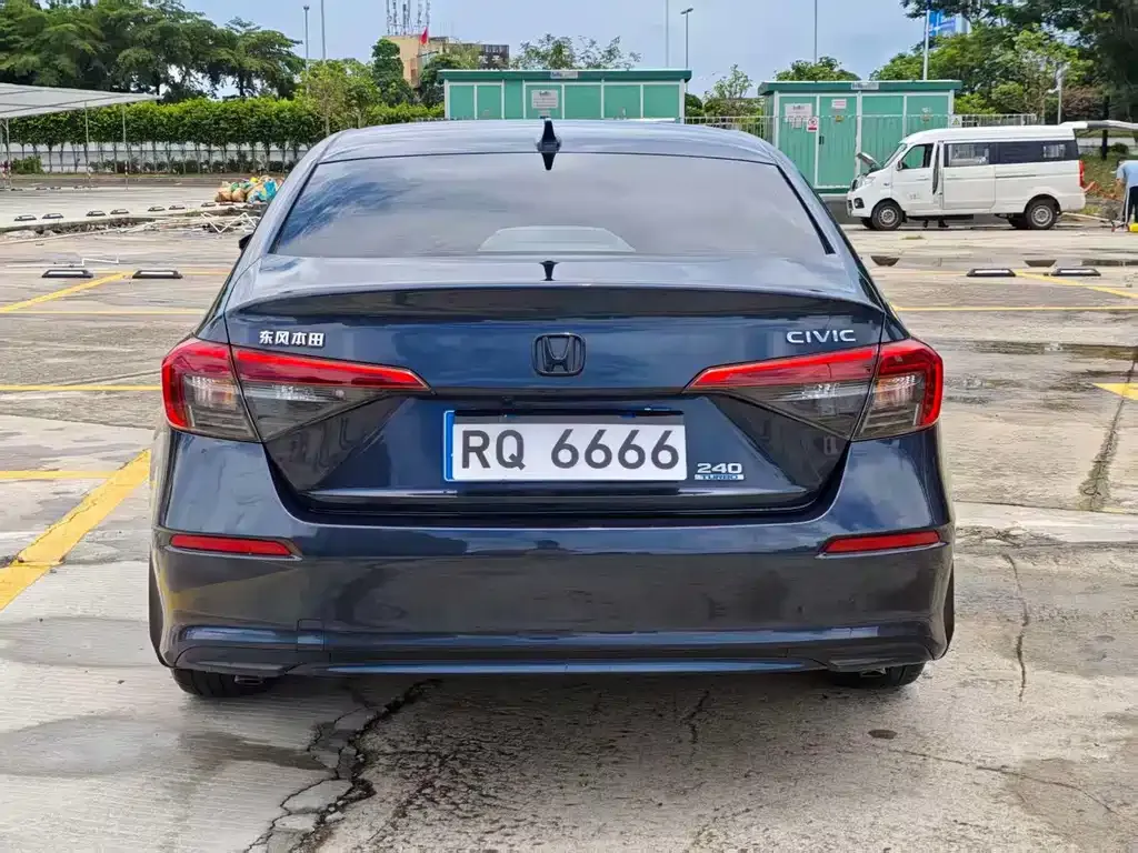 Honda Civic — фото 3