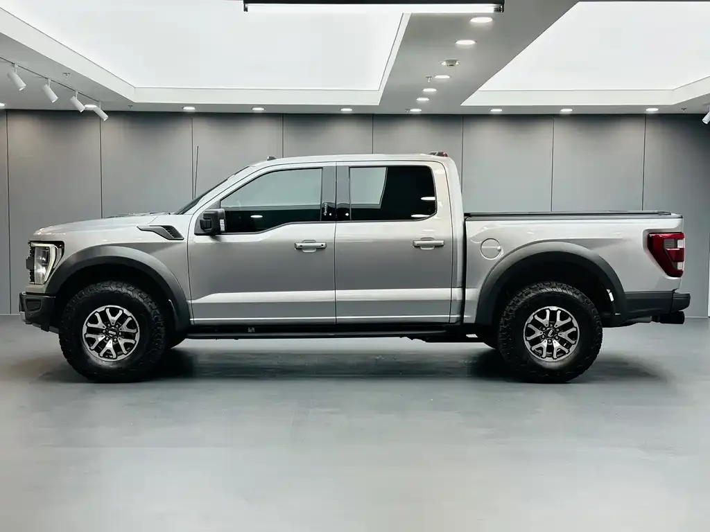 Ford F-150 Raptor — фото 5