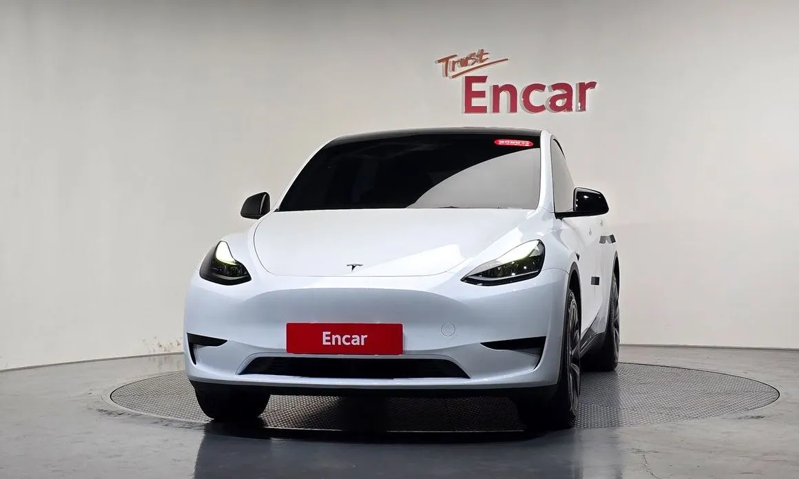 Tesla Model Y — фото 5