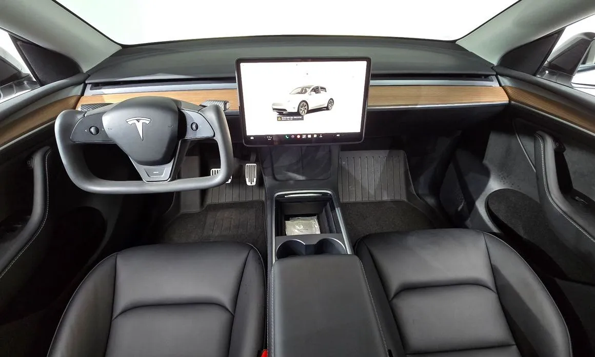 Tesla Model Y — фото 4
