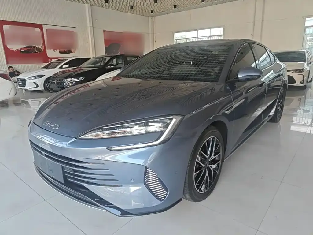 BYD Seal — фото 10