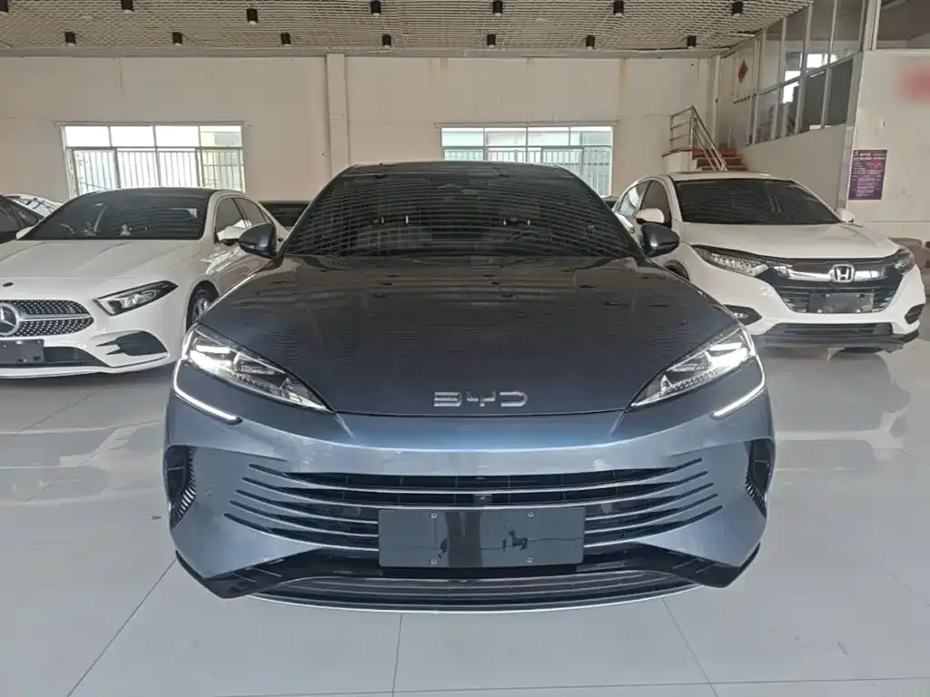 BYD Seal — фото 7