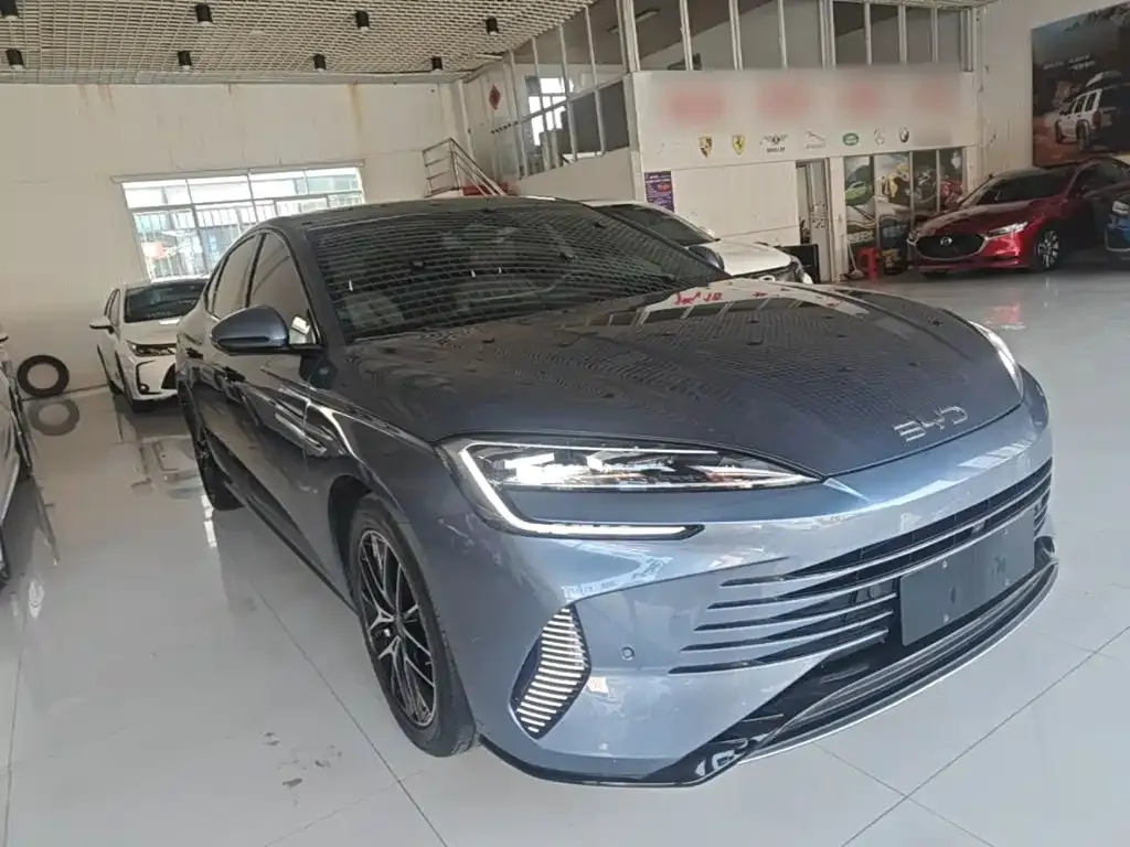 BYD Seal — фото 3