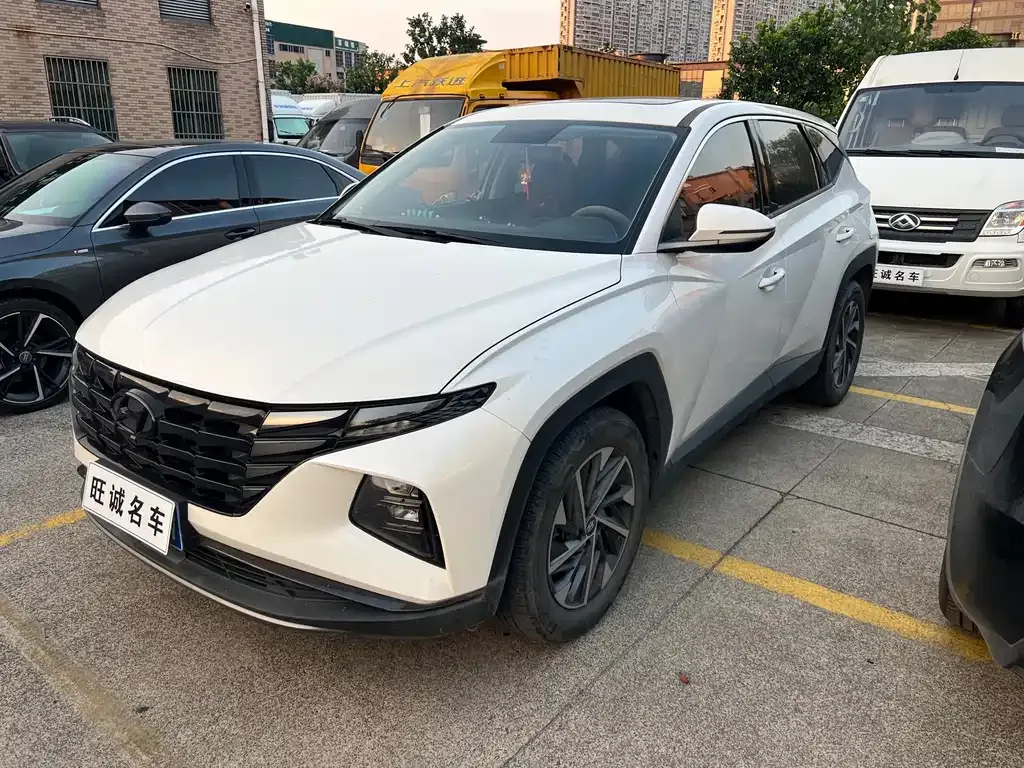 Hyundai Tucson — фото 1