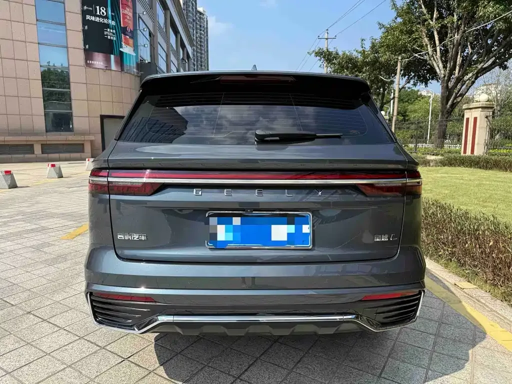Geely Xingyue L — фото 4