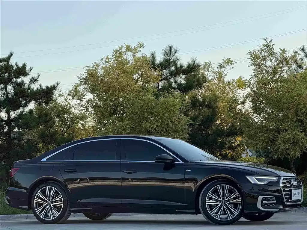 Audi A6L — фото 9