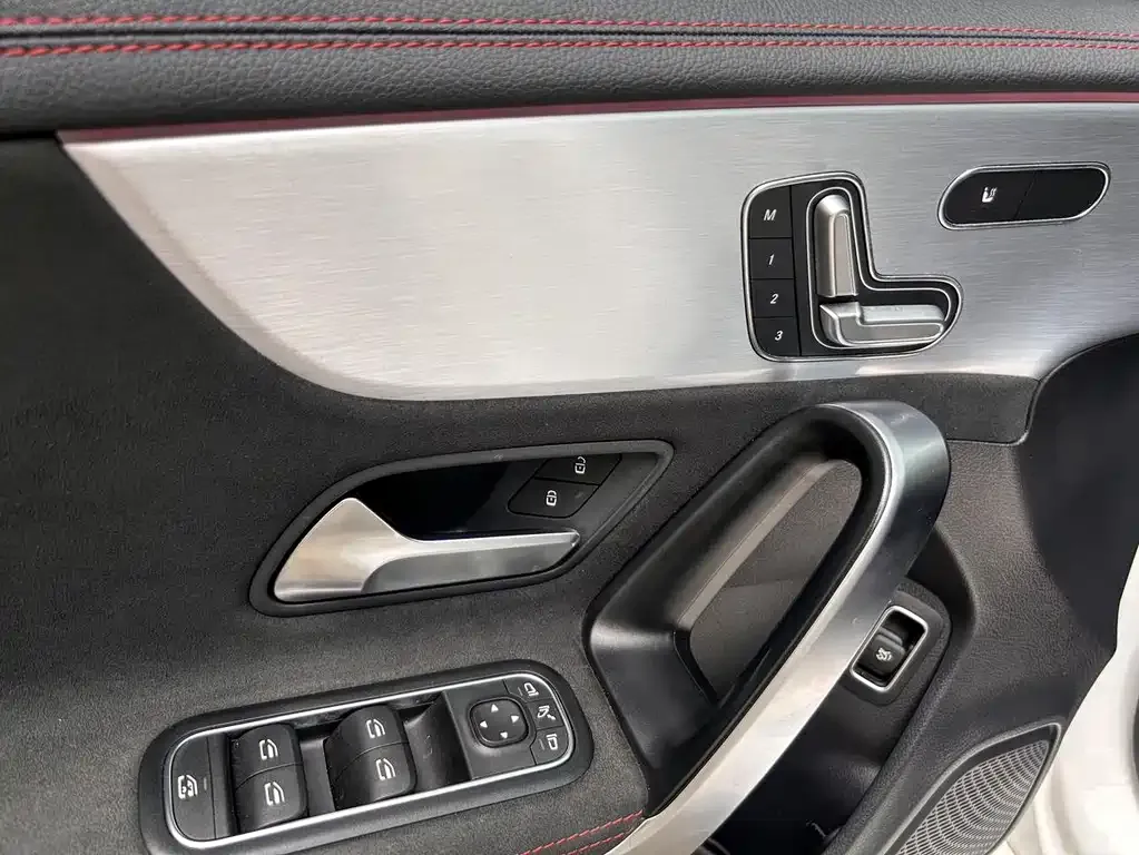 Mercedes-Benz CLA (Import) — фото 6