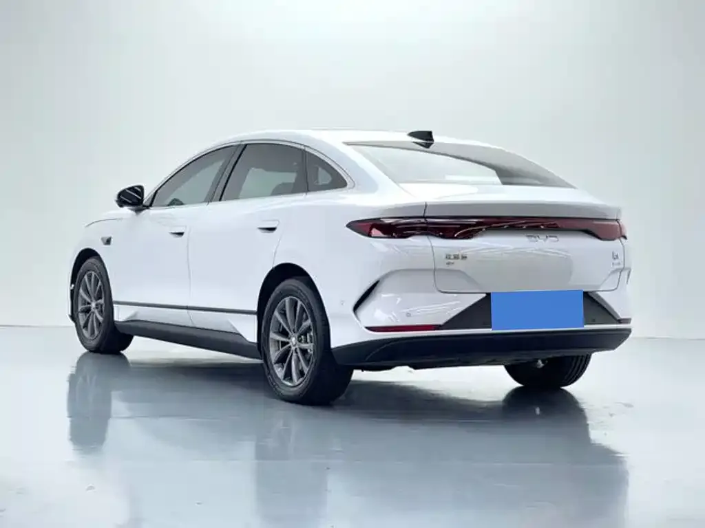 BYD Qin L — фото 7