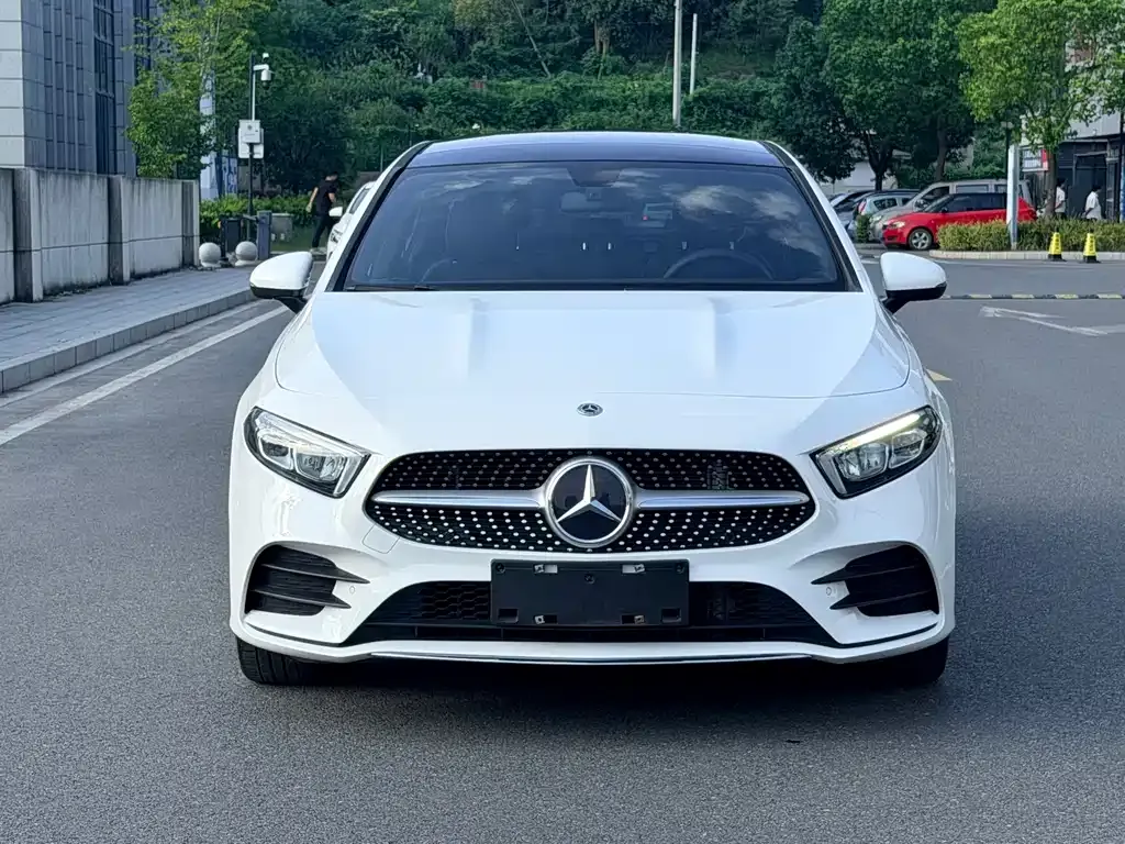 Mercedes-Benz A-Class — фото 9