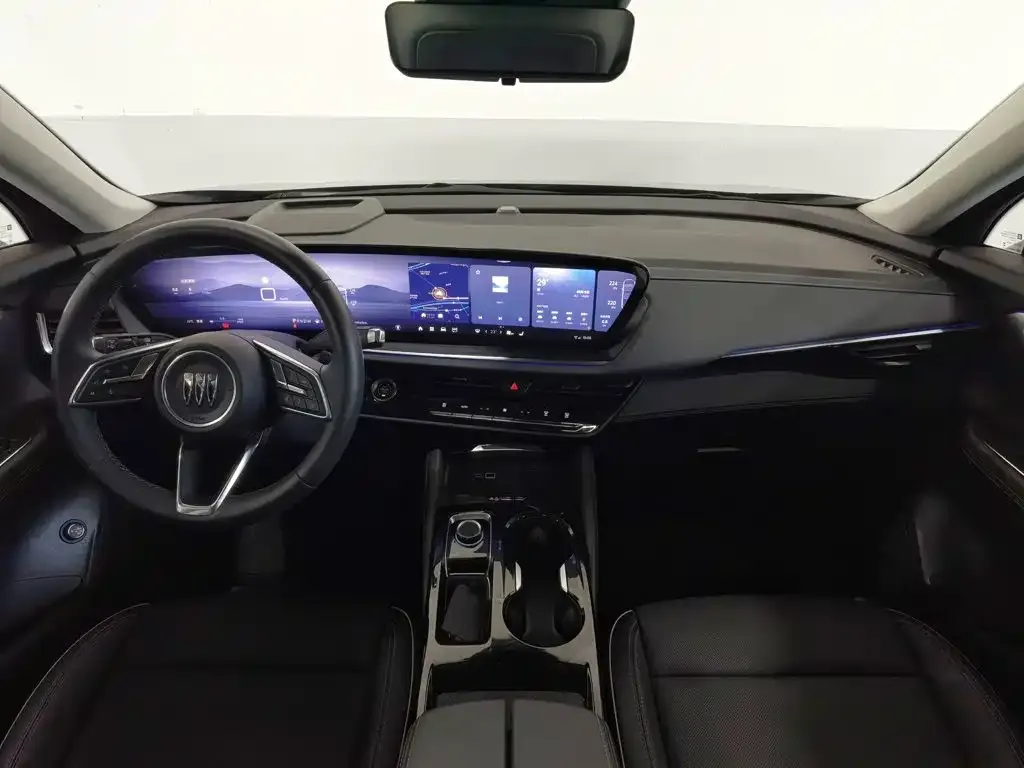 Buick Envision Plus — фото 7