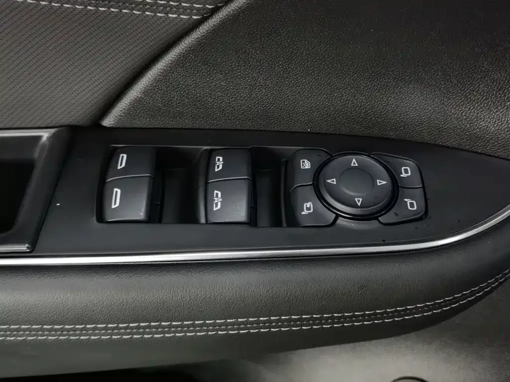 Buick Envision Plus — фото 8