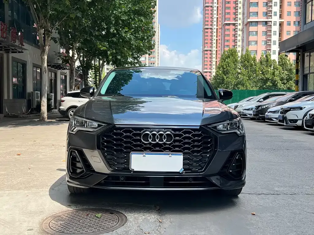 Audi Q3 Sportback — фото 8
