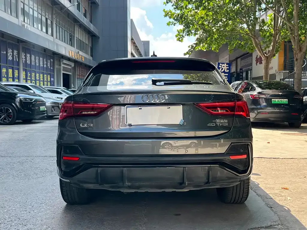Audi Q3 Sportback — фото 3