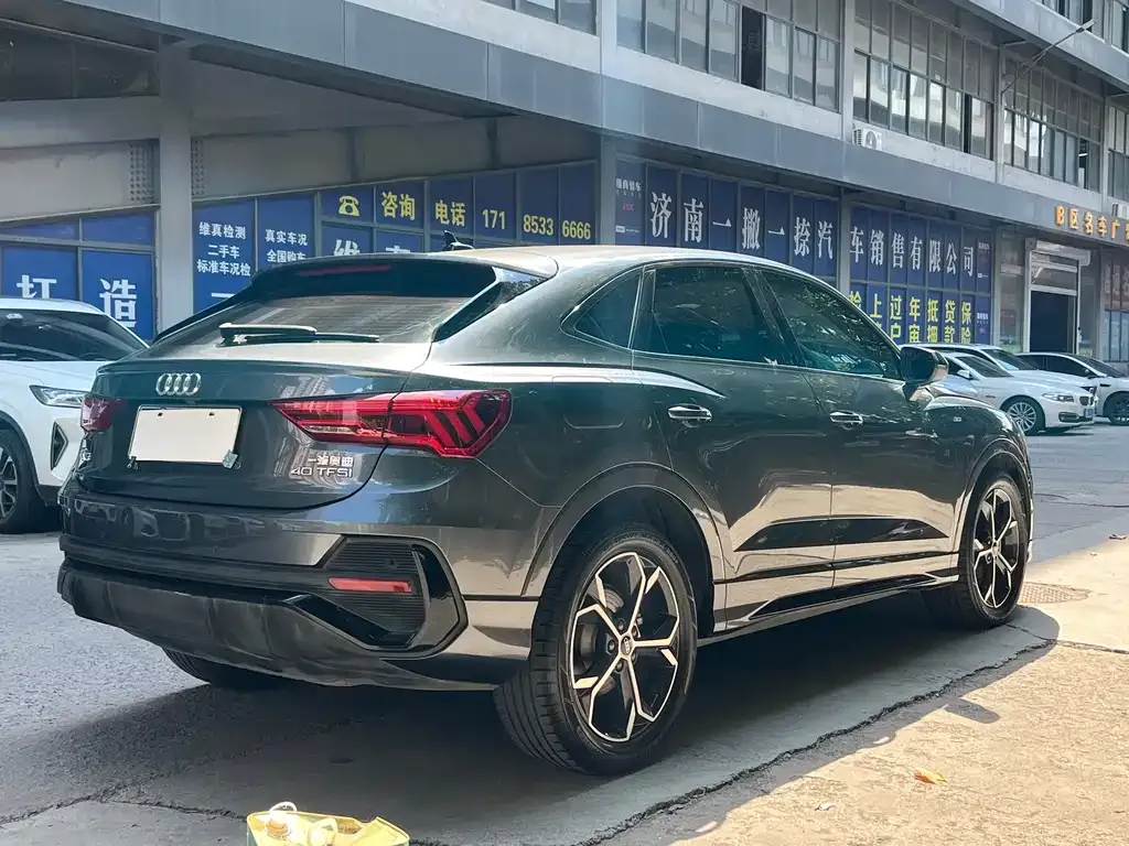 Audi Q3 Sportback — фото 6