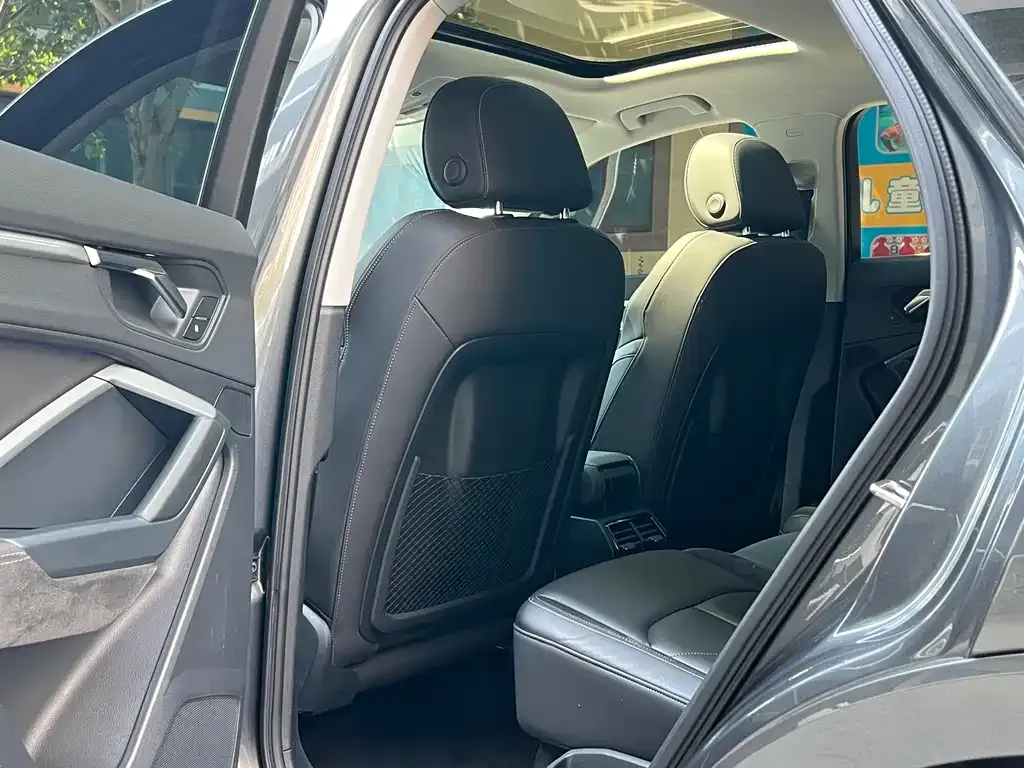 Audi Q3 Sportback — фото 7