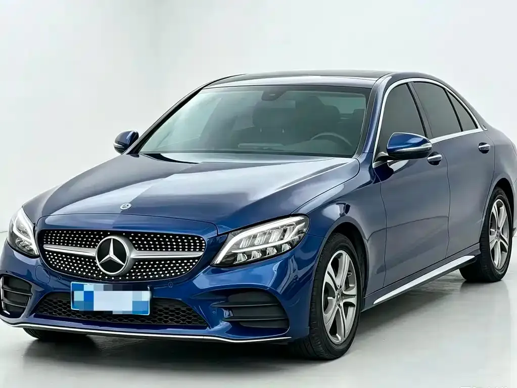 Mercedes-Benz C-Class — фото 1