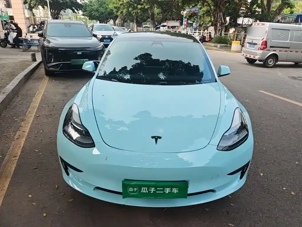 Tesla Model 3 — фото 9