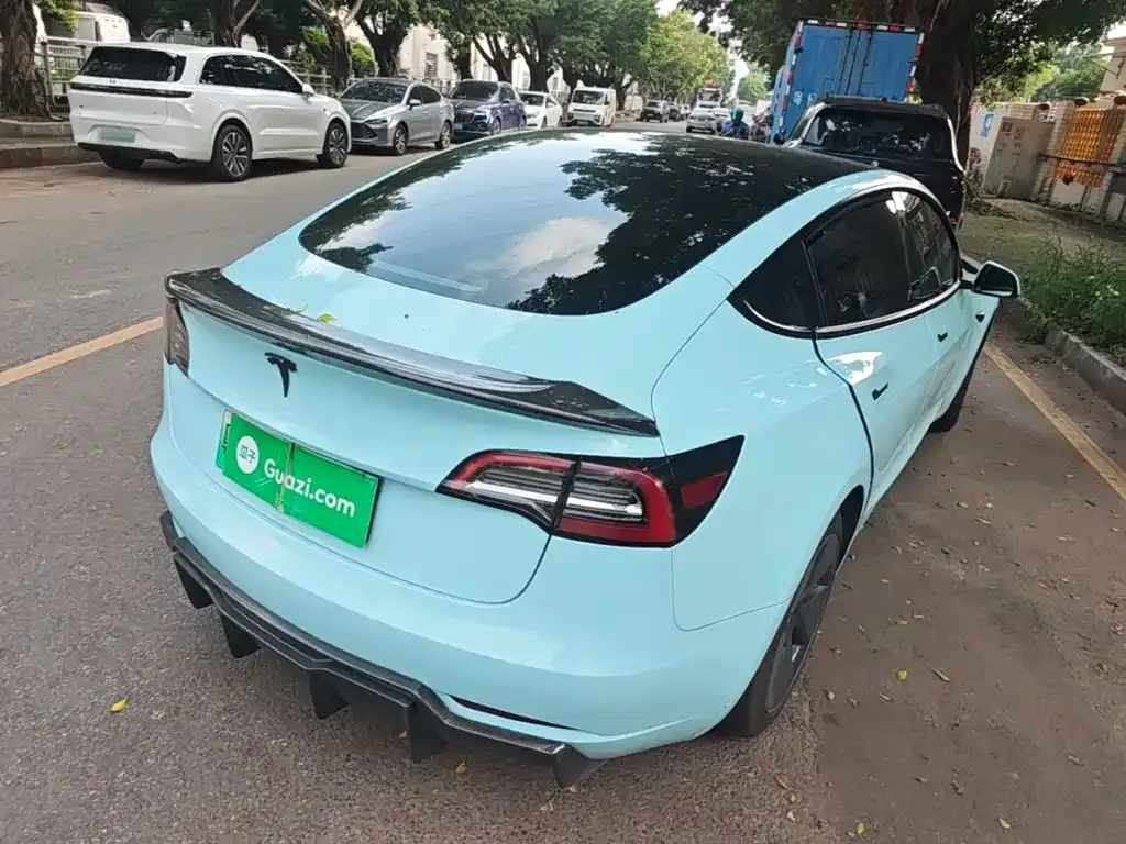 Tesla Model 3 — фото 5