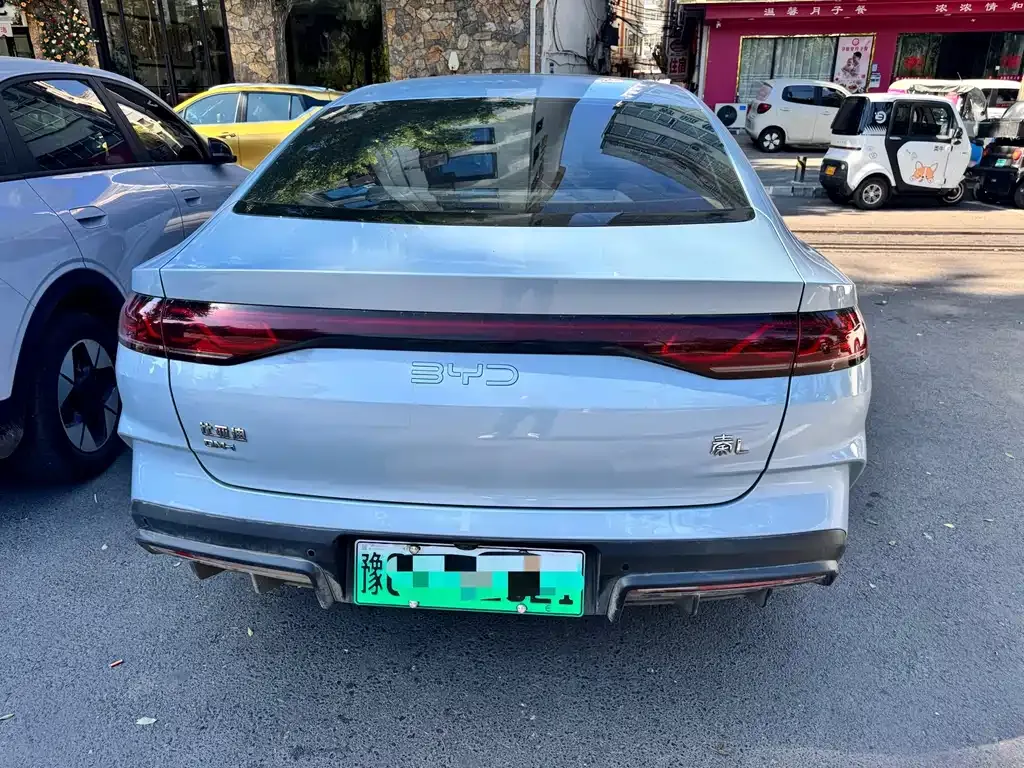 BYD Qin L — фото 2