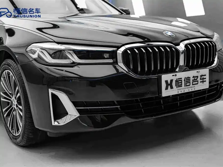 BMW 5 Series — фото 7