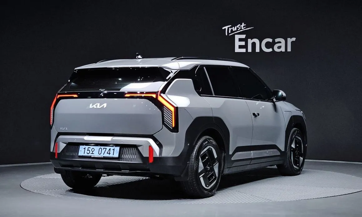 Kia EV3 — фото 10
