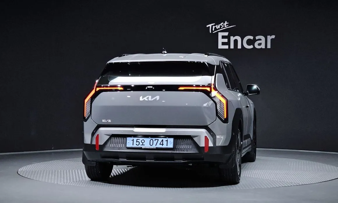Kia EV3 — фото 2