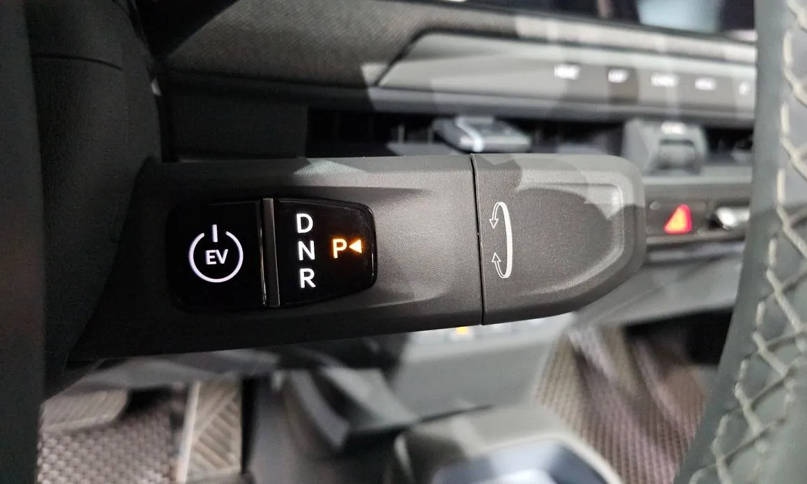 Kia EV3 — фото 9