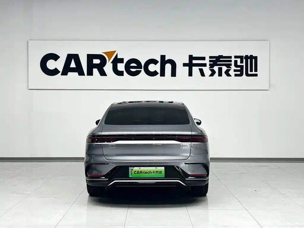 BYD Han — фото 4