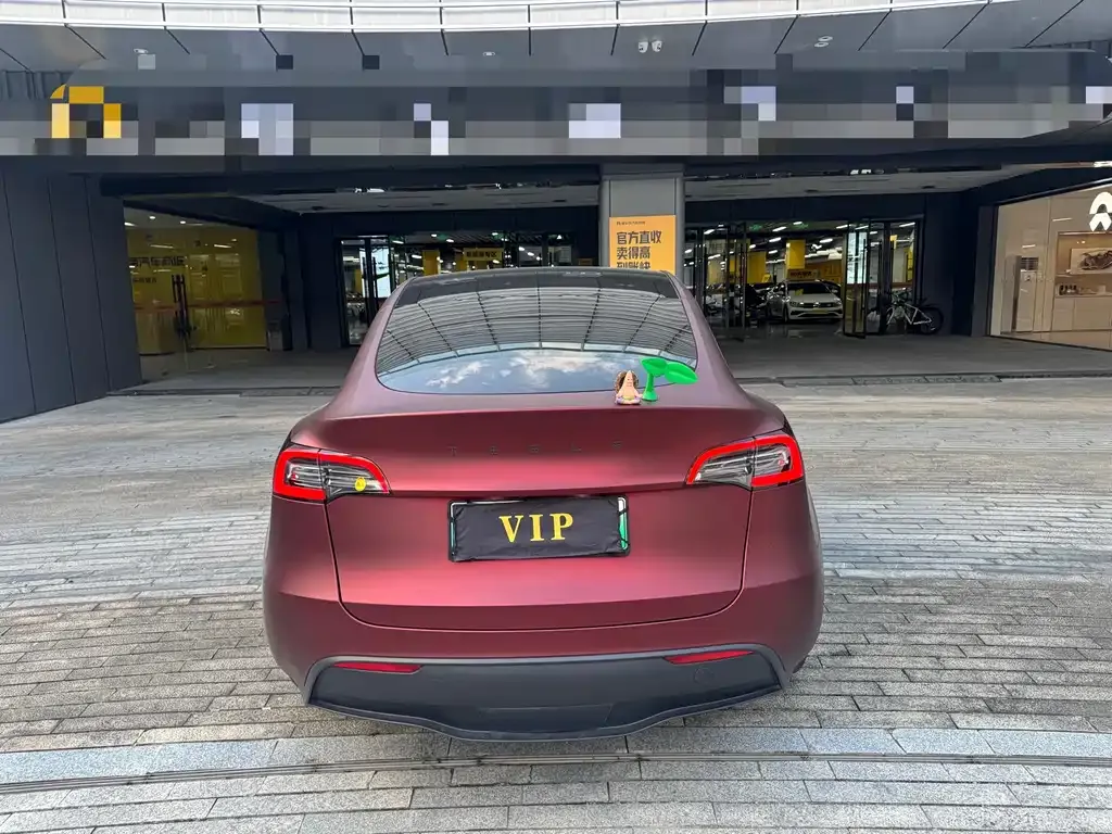 Tesla Model Y — фото 7