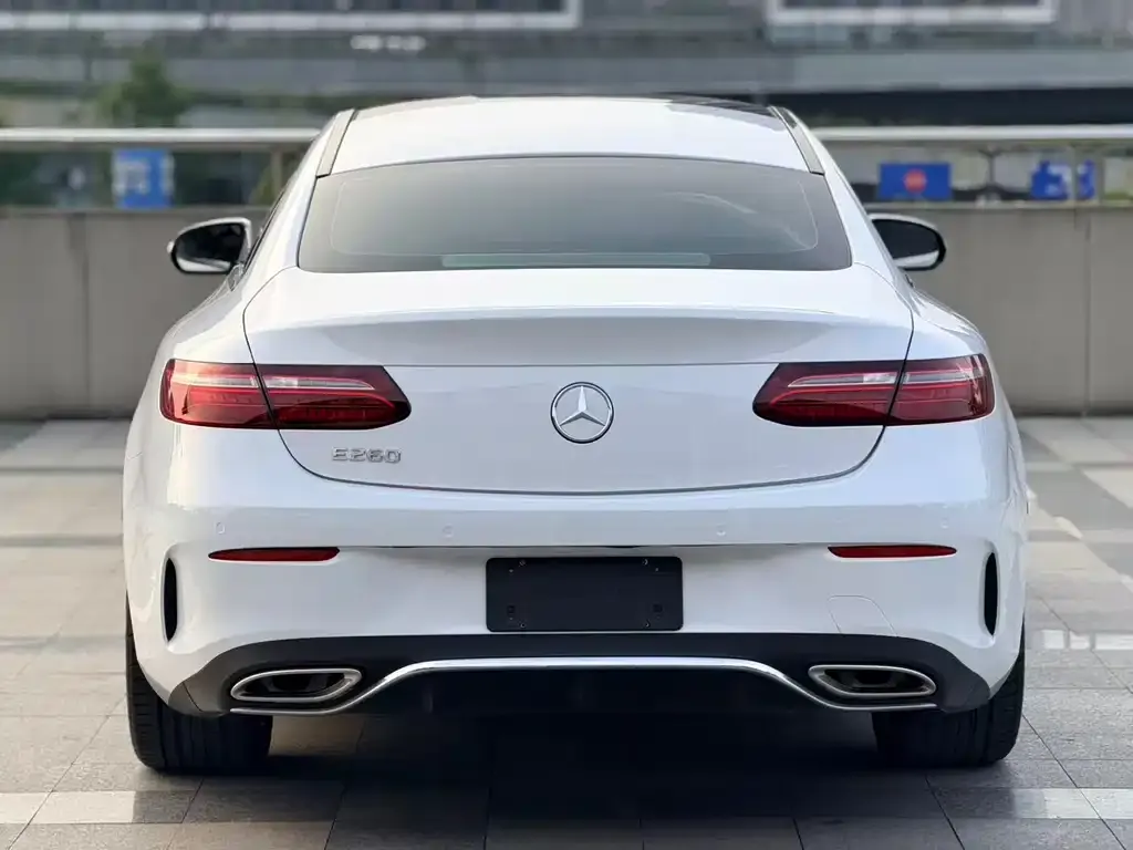 Mercedes-Benz E-Class (Import) — фото 3