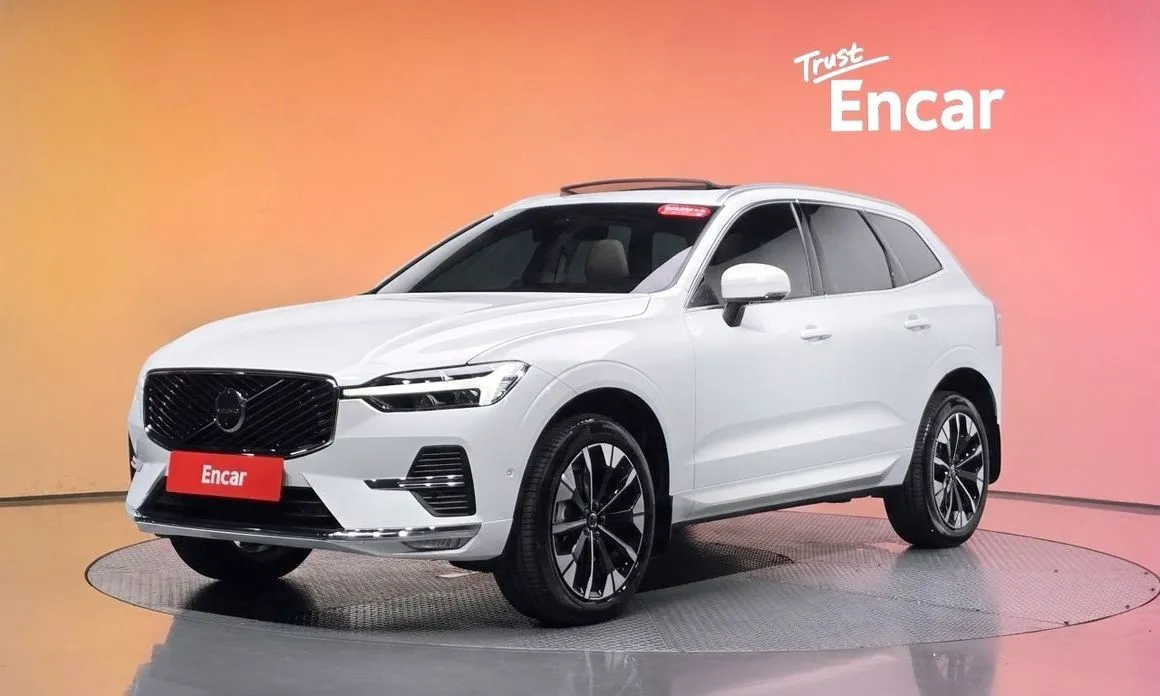 Volvo XC60 — фото 1