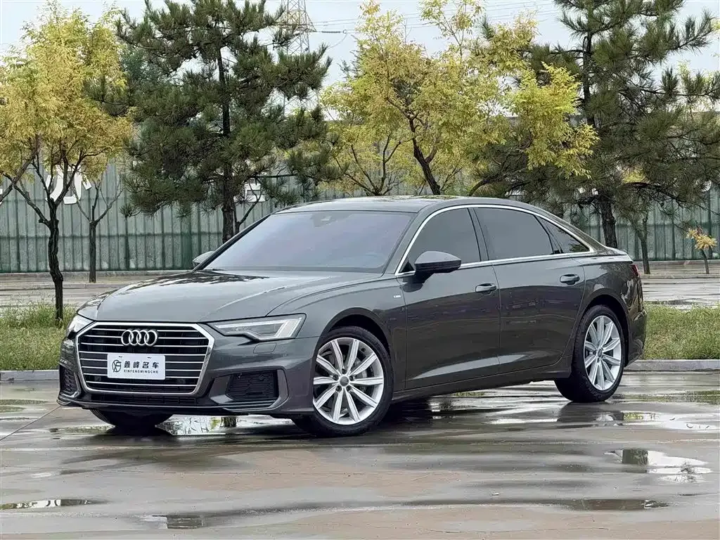 Audi A6L — фото 1