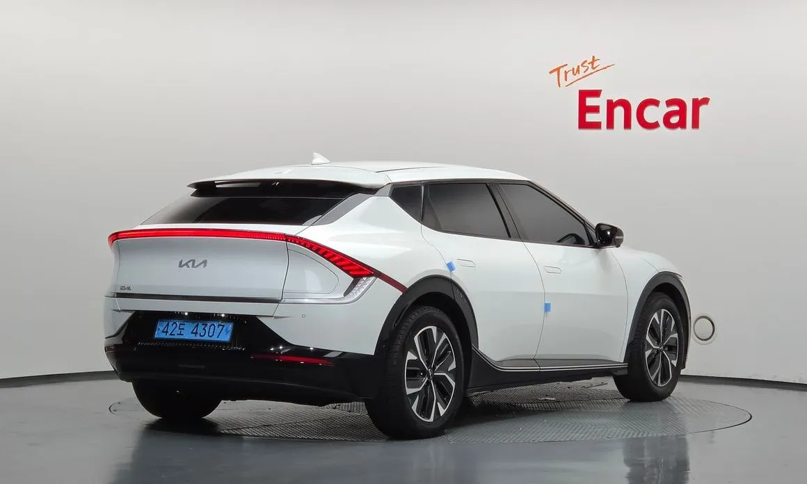 Kia EV6 — фото 7