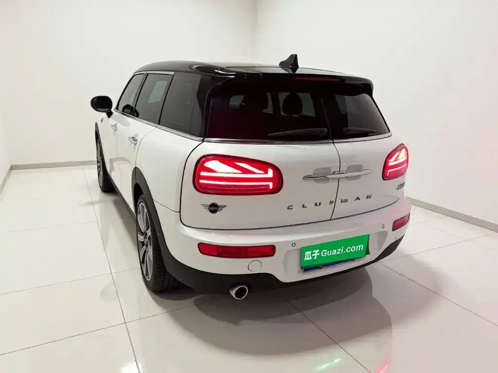 MINI Clubman — фото 2