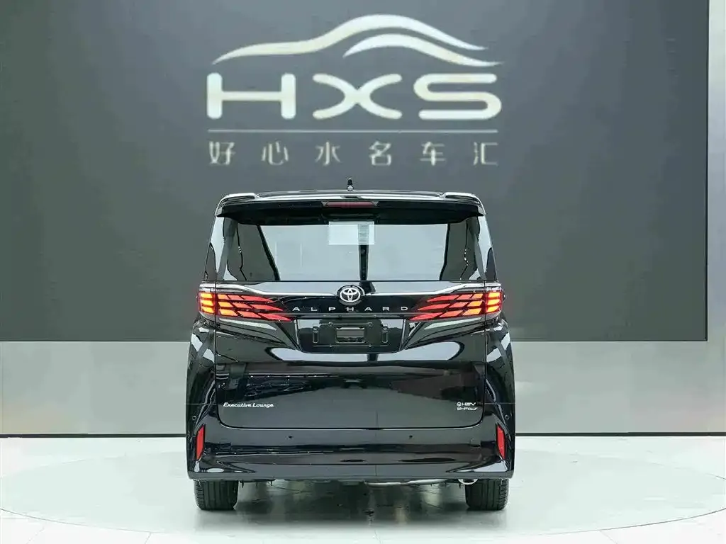 Toyota Alphard — фото 6