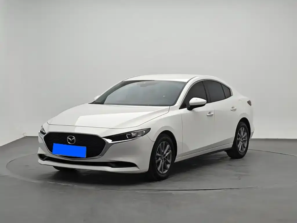 Mazda 3 Axela — фото 1